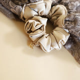 Big Frills Scrunchie Brown Beige