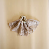 Big Frills Scrunchie Lt. Beige