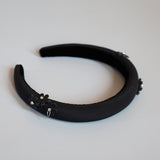 Slender Headband Black Flower Studs