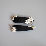 White Flower Studs Hair Pin
