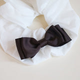 Swish Ribbon Scrunchie White-Brown