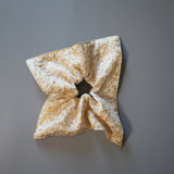 White Gold Jacquard Shuriken Scrunchie