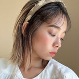 Slender Headband Beige Feather