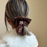 Side Frills Scrunchie Brown