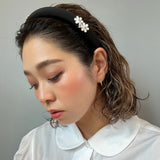 Slender Headband White Flower Studs