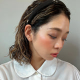 Slender Headband Black Flower Studs